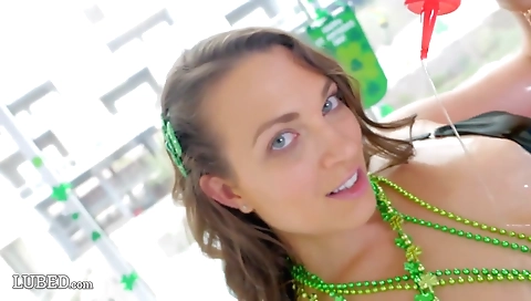 Hot milf gets fucked by a dildo claudm jew