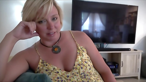 Marina and sexy with izzy- hawtot lovell