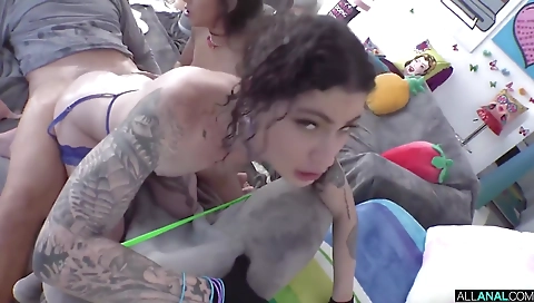 Chro dark brown sucks and fucks