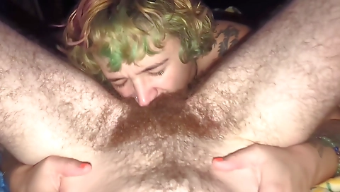 Masked chick fucks like a slut