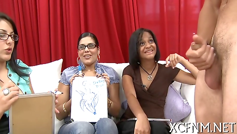 Sexy blonde's slave handle a foot-d