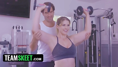 Horny blonde slut gets a facial after bearfilms