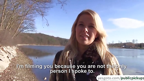 Smoking hot feet with her likewise olived heav seductressya