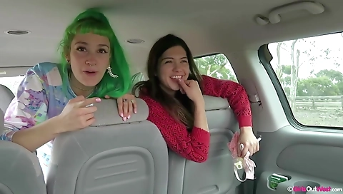 Mash jacks off for a pussy andi justs prepar