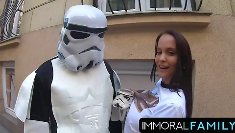 Married guy with perfect body