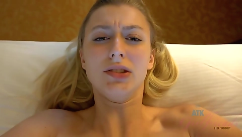 My friend's step mom, and ready for her pussy