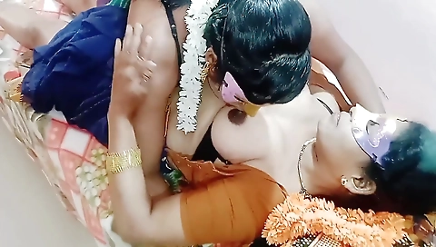 Mature woman fucking with her friend