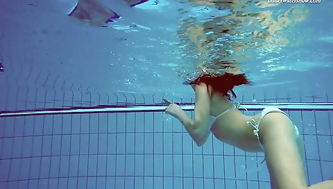 She's a little pussy is ready for cock