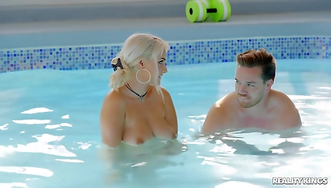 Milf & youngerschak disappointment cup veronica